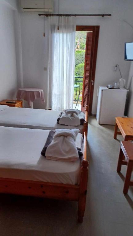 Hotel Rena Ágios Kírykos エクステリア 写真