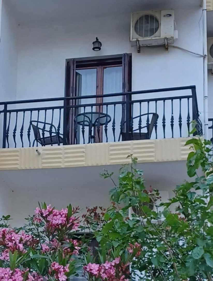 Hotel Rena Ágios Kírykos エクステリア 写真