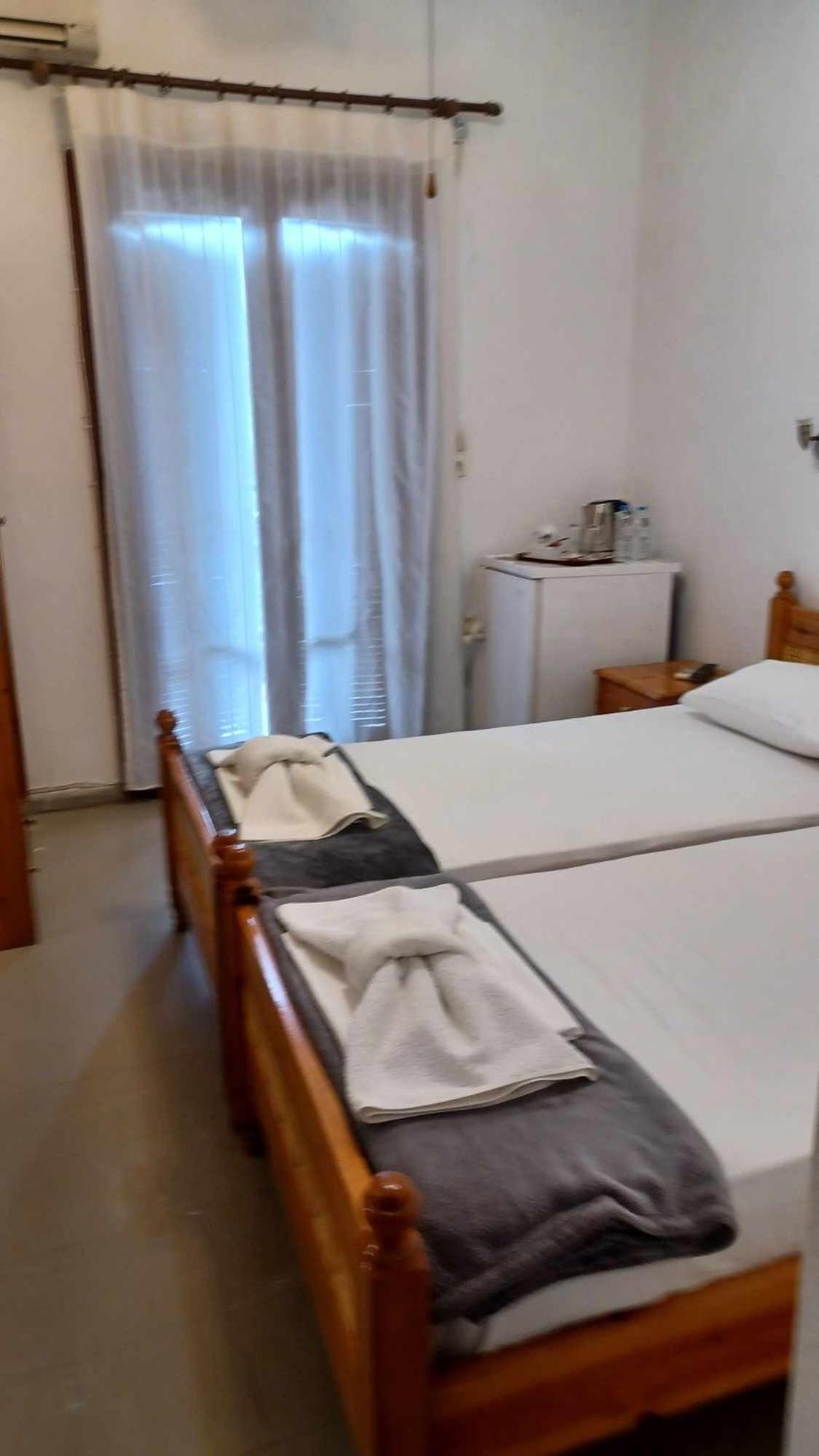 Hotel Rena Ágios Kírykos エクステリア 写真